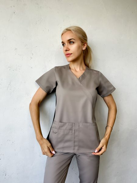 Жіночий медичний костюм Тіна мокко зі штанами Стріт 718 фото