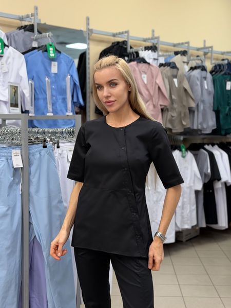 Жіноча медична куртка Норі чорна на кнопках. Коттон лайкра 44 17681 фото